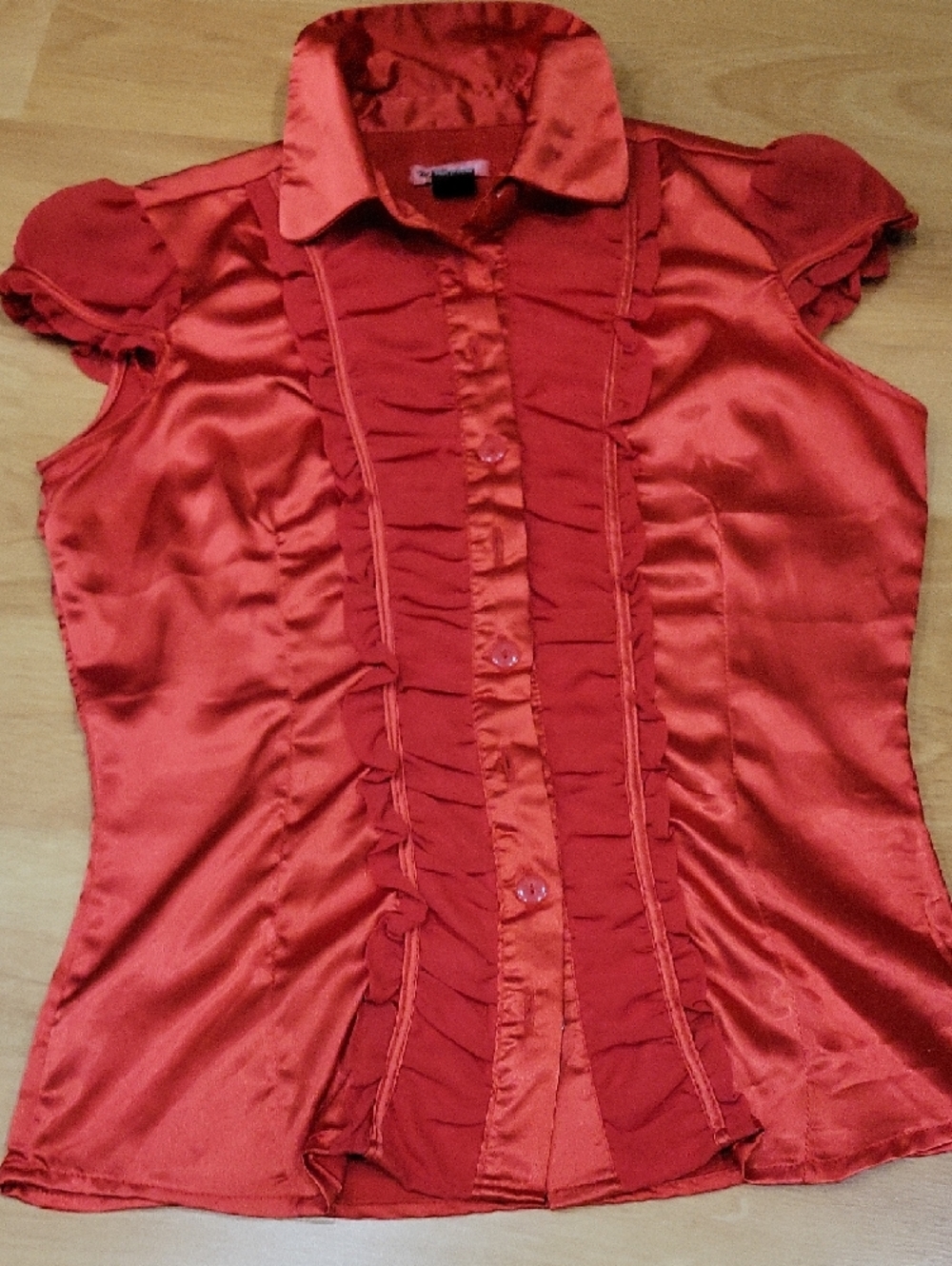 Max Rave Red Satin Ruffle Blouse - Picture 3 of 6